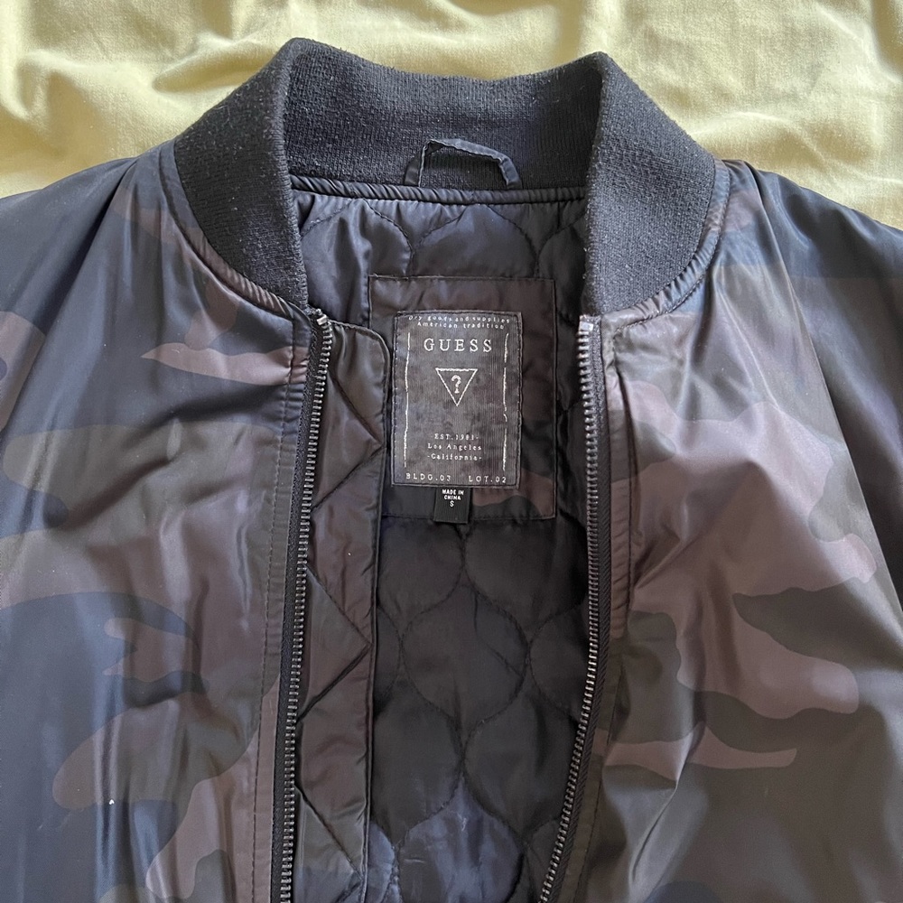 Guess Camo Bomber Jacket - Picture 5 of 6